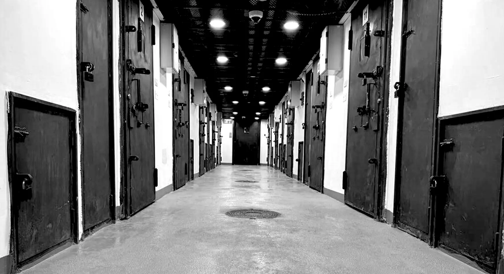 شهادات توثّق عذابات الأسرى في سجن “ركيفت” من تحت الأرض